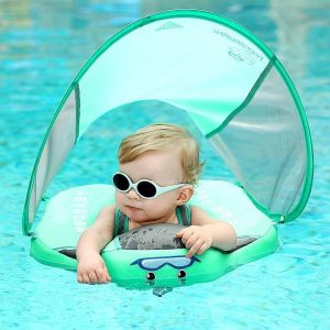 Lebegő úszógyűrű babáknak levehető napellenzővel és biztonsági övvel